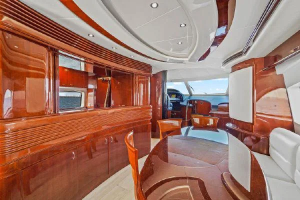 85ft Azimut Del Mar interior view
